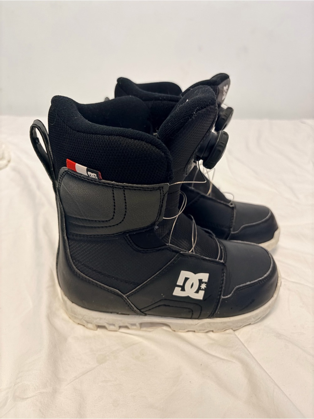 DC Scout Black Kids' Snowboard Boots with White Soles